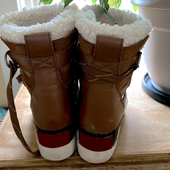 Sorel “Joan of Arctic” midcalf winter boot - Picture 3 of 5